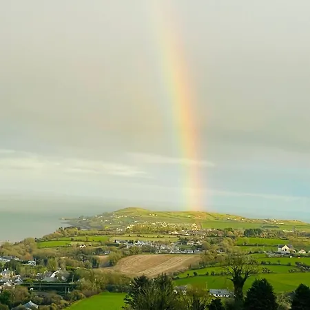 Comfortable In Quiet Coastal Community Dungarvan (Waterford)