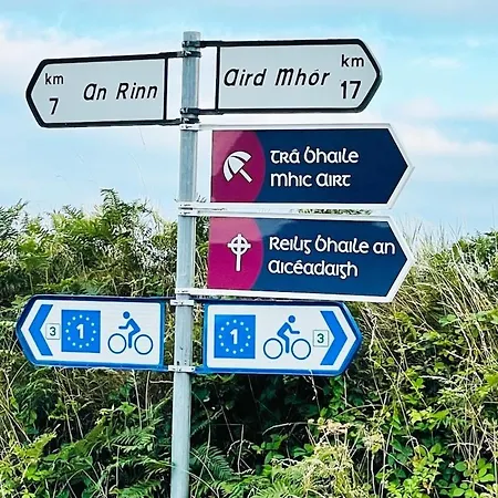 Comfortable In Quiet Coastal Community *