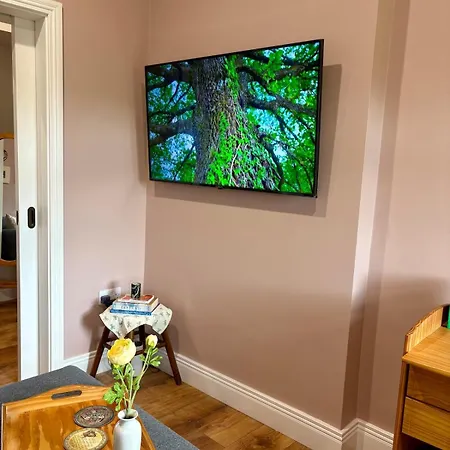 Dom wakacyjny Comfortable In Quiet Coastal Community *