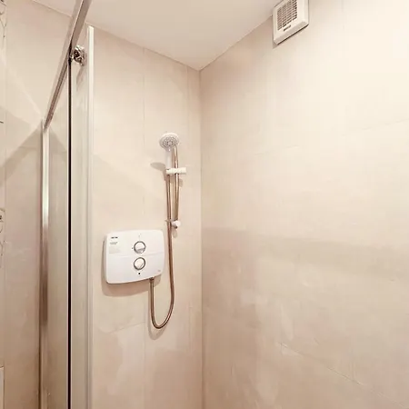 Comfortable In Quiet Coastal Community * Dungarvan (Waterford)