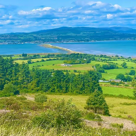 Comfortable In Quiet Coastal Community Dungarvan (Waterford)