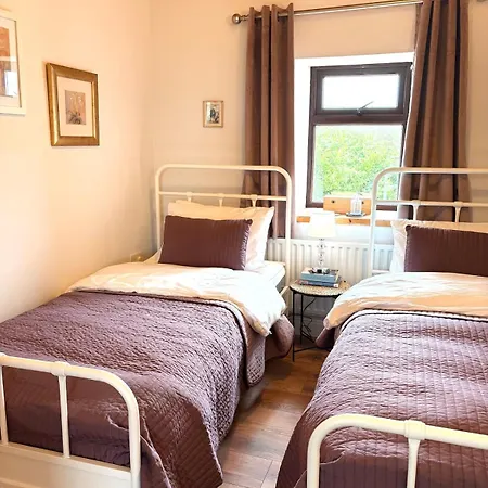 펜션 Comfortable In Quiet Coastal Community 던가반