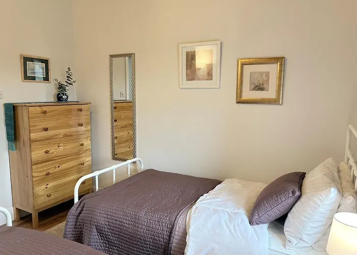 Comfortable In Quiet Coastal Community * Dungarvan (Waterford)