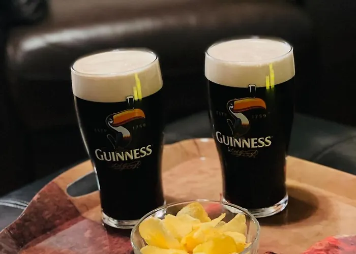 Comfortable In Quiet Coastal Community